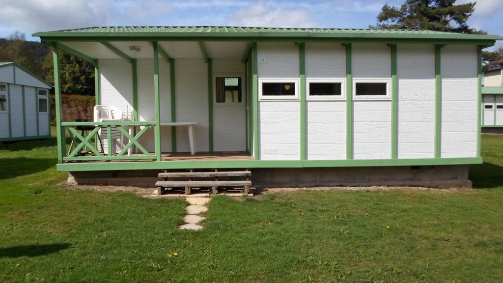 Camping Les Pinasses La Chapelle  외부 사진